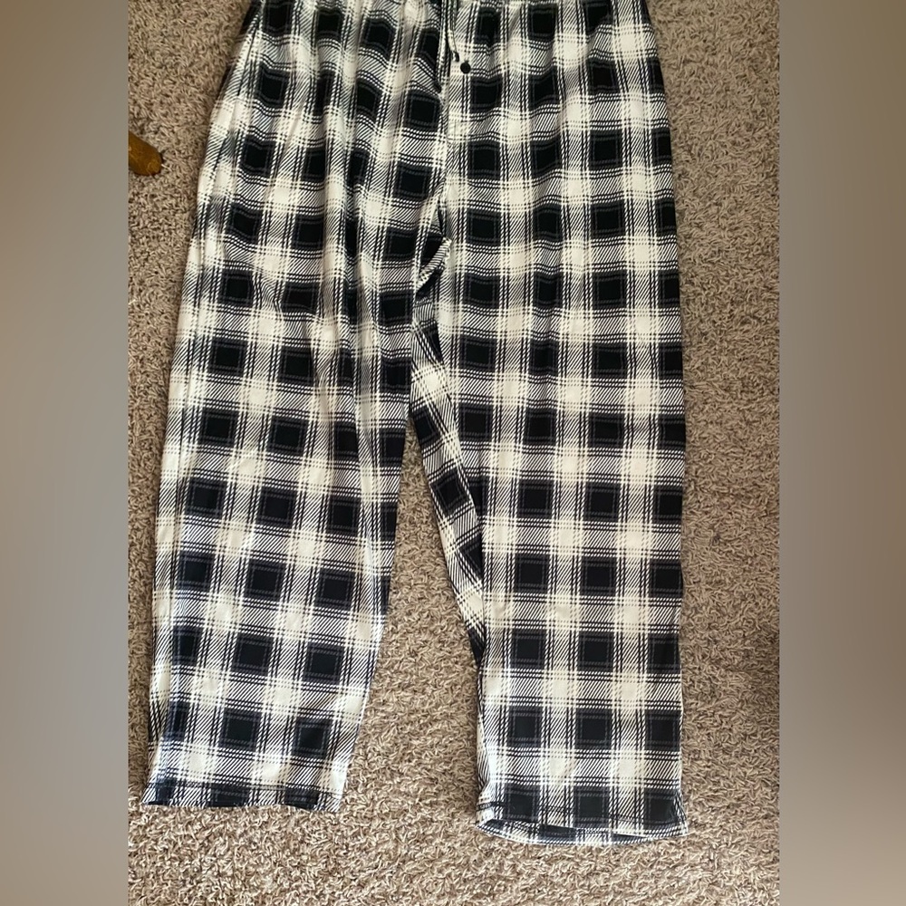 NEW-Open Trails Men's Black Plaid Lounging Pants with Pockets